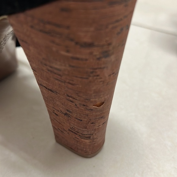 Rosegold Suede Platform Strappy Open Toe Sandal Heels | Size 6.5 - Picture 5 of 10